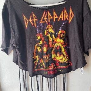 Cropped Graphic Band Tee